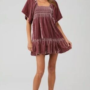 Pink / Purple velvet dress